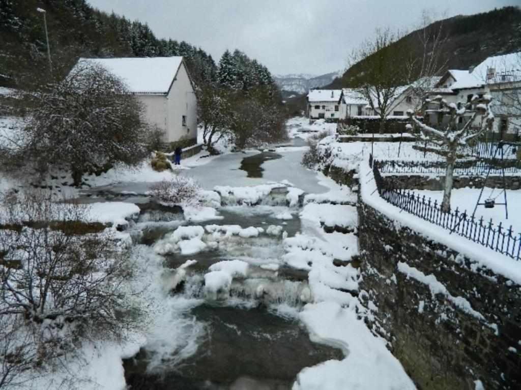 Casa Rural Mantxoalorra โอชากาเบีย ภายนอก รูปภาพ